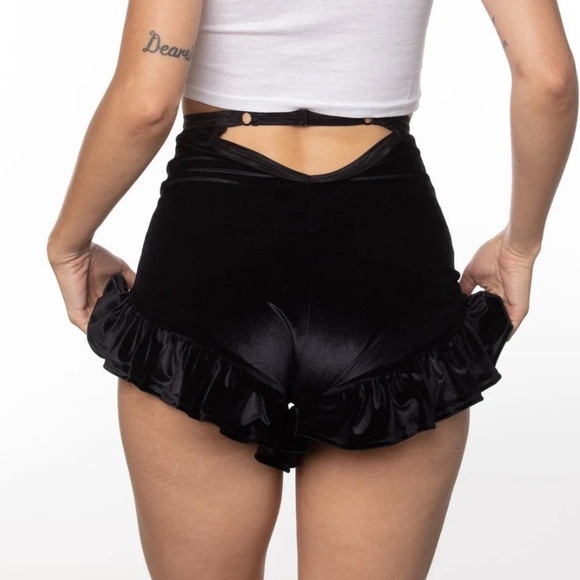 Solstice Intimates Lime Green Ruffled Shorts - Picture 7 of 7